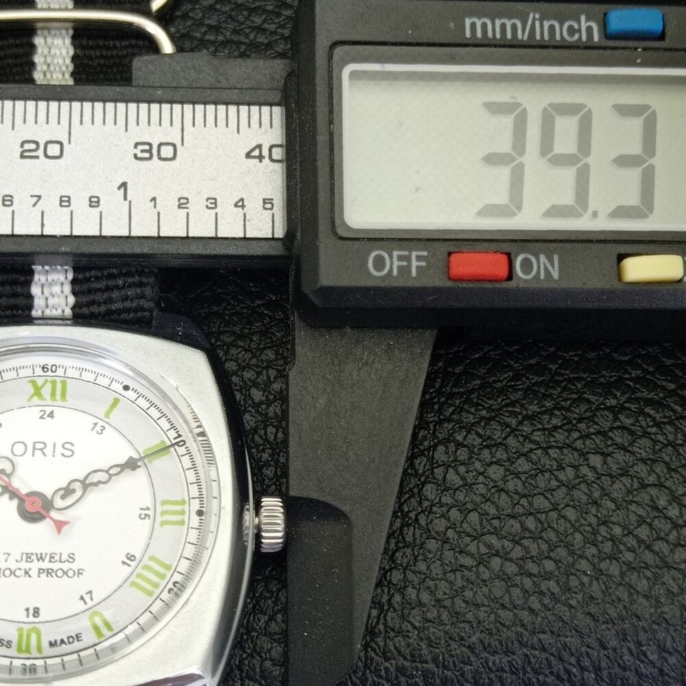 Fortis Silver and Black Watch - Picture 7 of 9